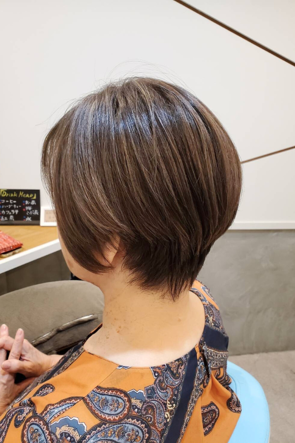 60代女性　白髪ぼかし